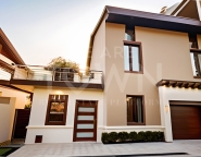 Visualizza le foto dell'immobile