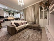 Visualizza le foto dell'immobile