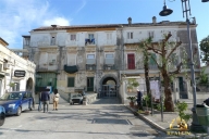 Visualizza le foto dell'immobile