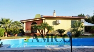 Visualizza le foto dell'immobile